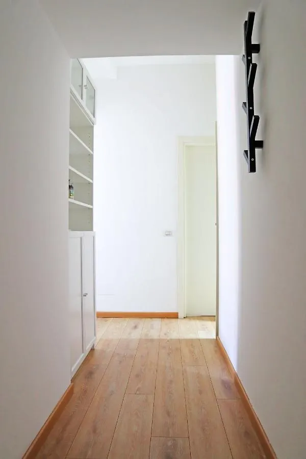 Isola District Bright House Apartment Milan Italy