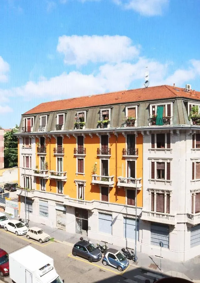Isola District Bright House Apartment Milan Italy