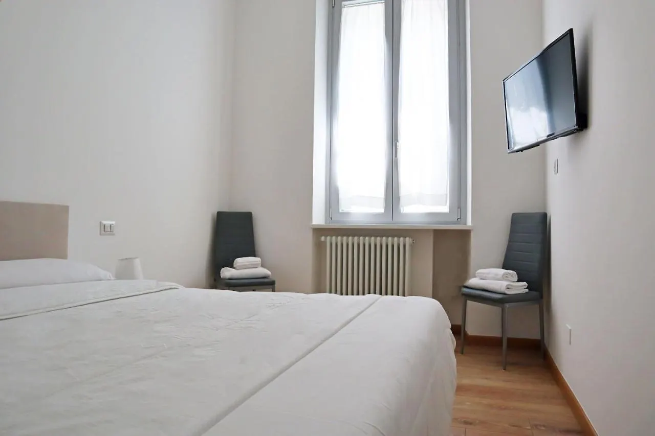 Isola District Bright House Apartment Milan